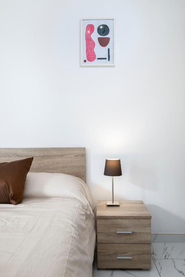 Sea View Apartment 2 Bedrooms 2 Bathrooms, 2 Minutes Away From The Sea Saint Julian's Exterior photo